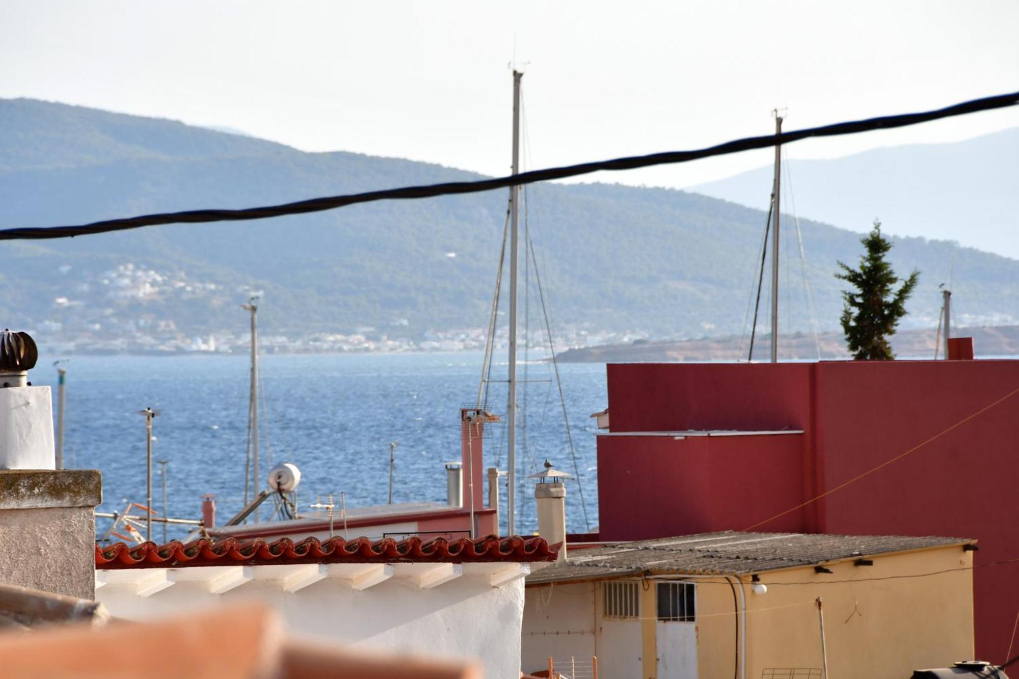 Apartamento Αρχοντικό Σπίτι Στην Αίγινα Exterior foto